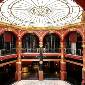 Banke Opera, Autograph Collection Hotel