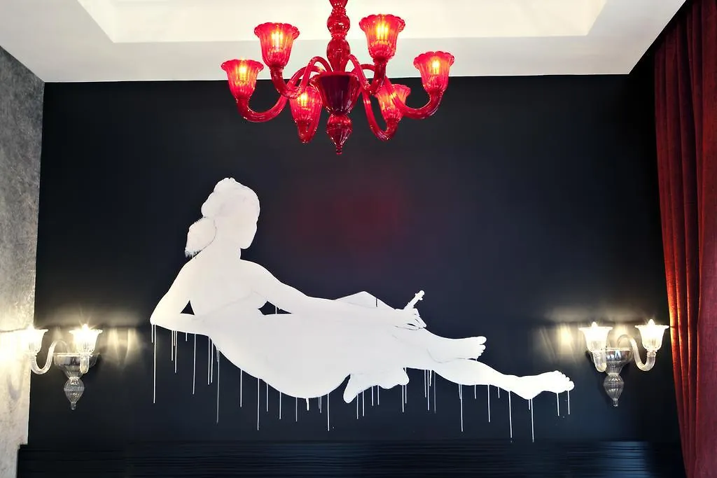 Maison Albar- Le Champs-Elysees Paris Otel