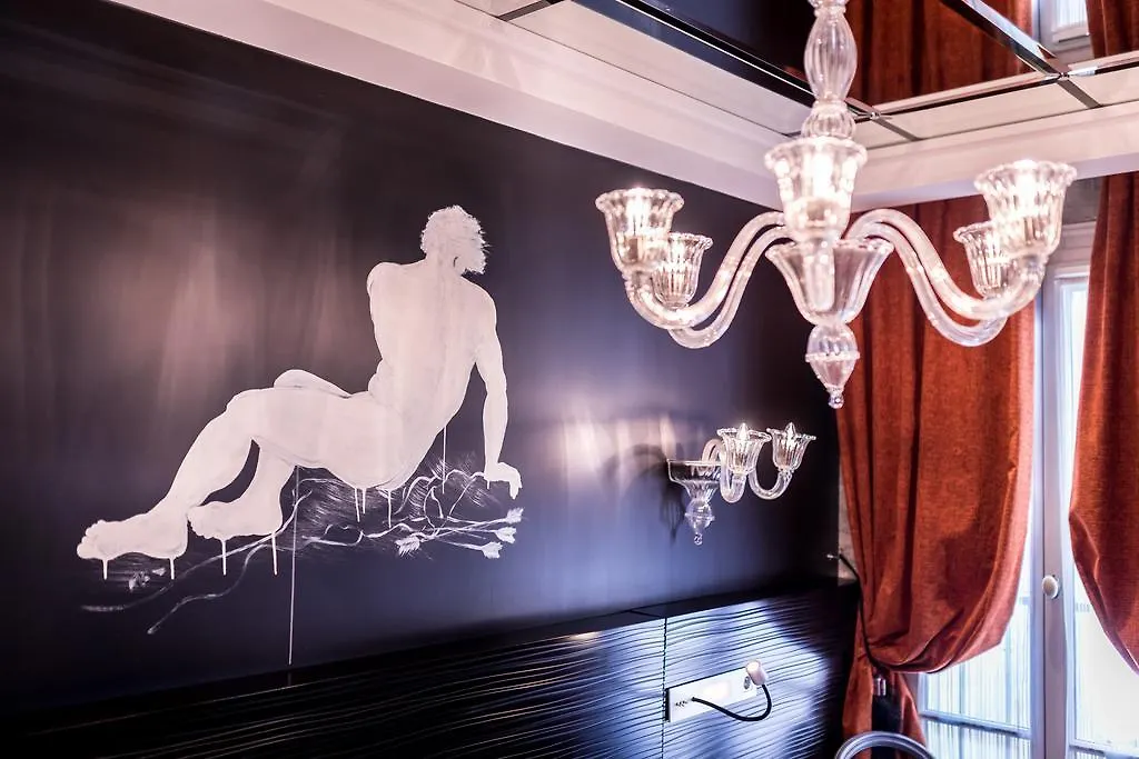 Maison Albar- Le Champs-Elysees Paris 5*,
